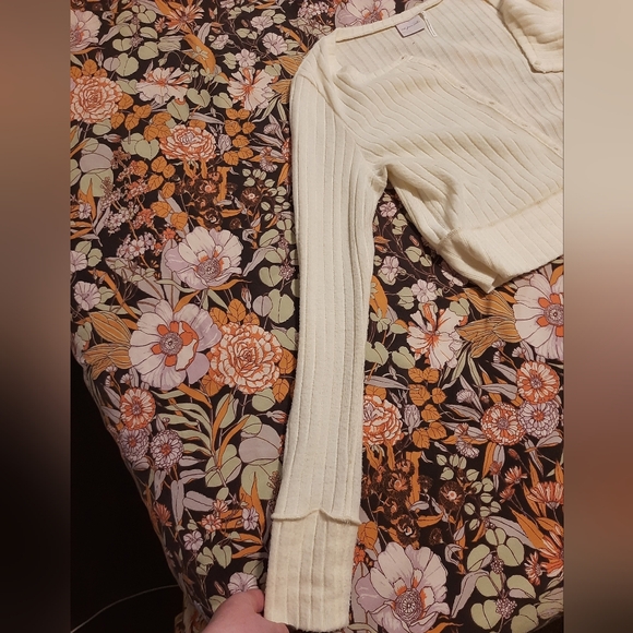 Out From Under Ribbed Cardigan - Picture 10 of 16